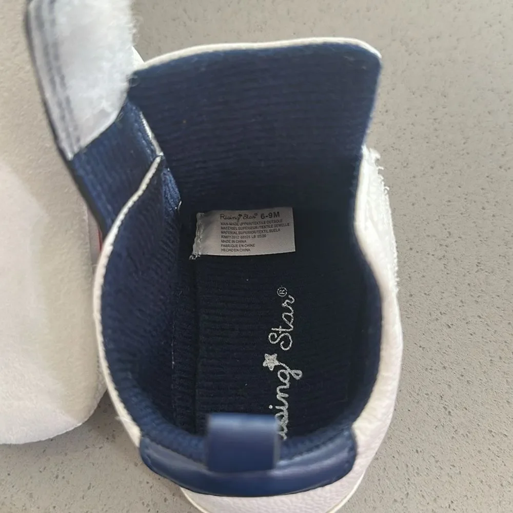 Rising Star white with navy blue and red strap Crib shoes size infant 6-9 months